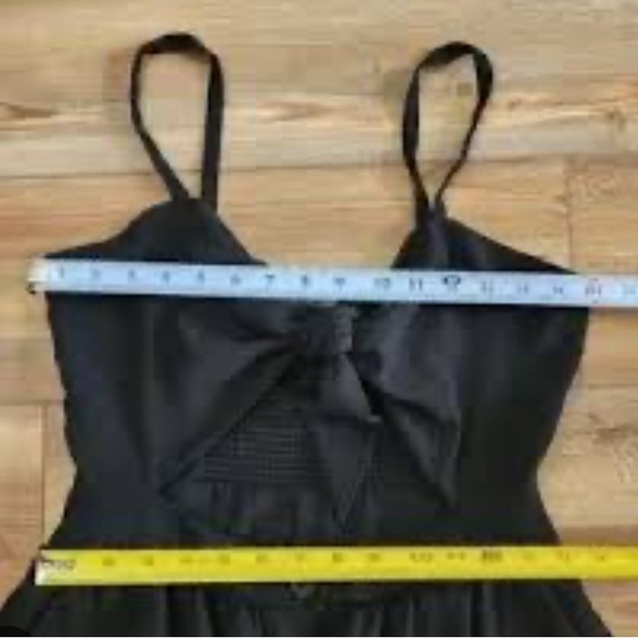 Aritzia Wilfred Adelia Tie Front Dress Size 10 Black - .Worn Once - Picture 2 of 2